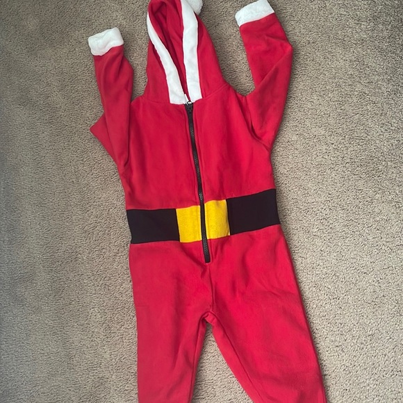 Christmas outfit - Picture 1 of 5